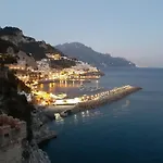 Üdülőközpont Esperidi 4*